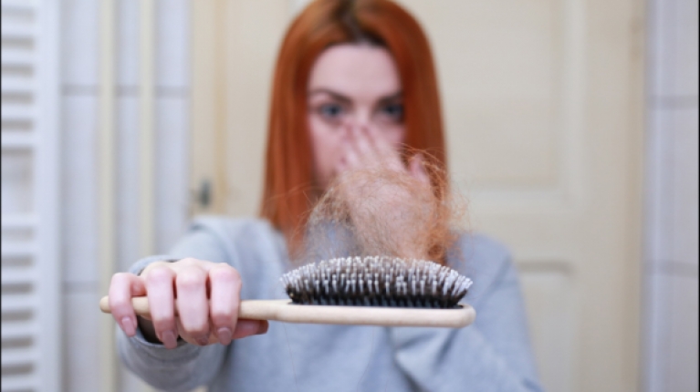 immagine 5 di Quando e perché cadono i capelli